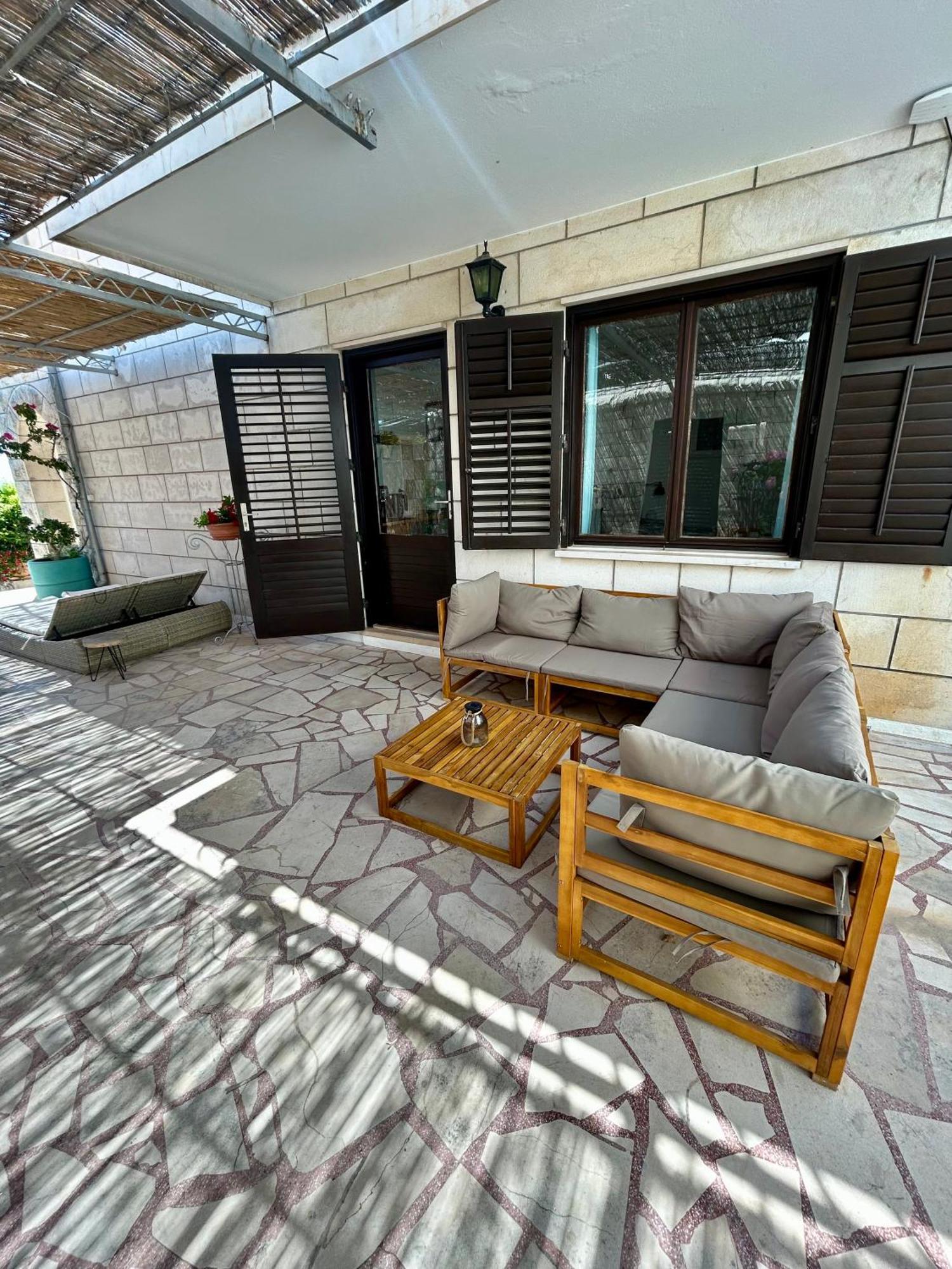 Marijam Apartman *